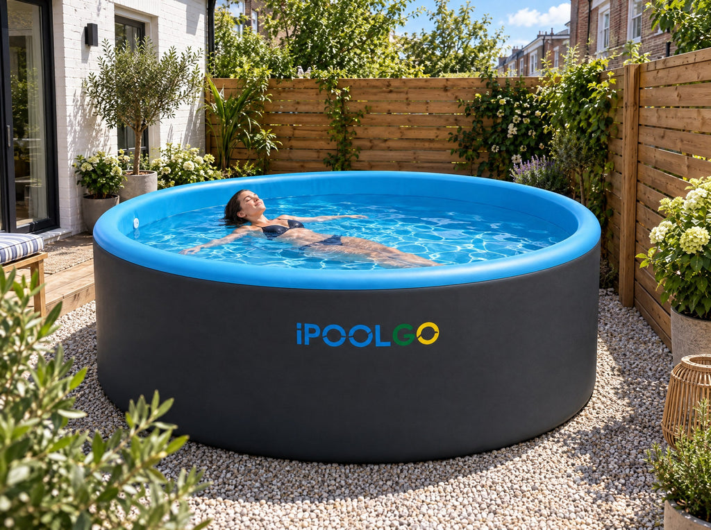 Kompakter iPoolGo Pool in einem kleinen Stadtgarten