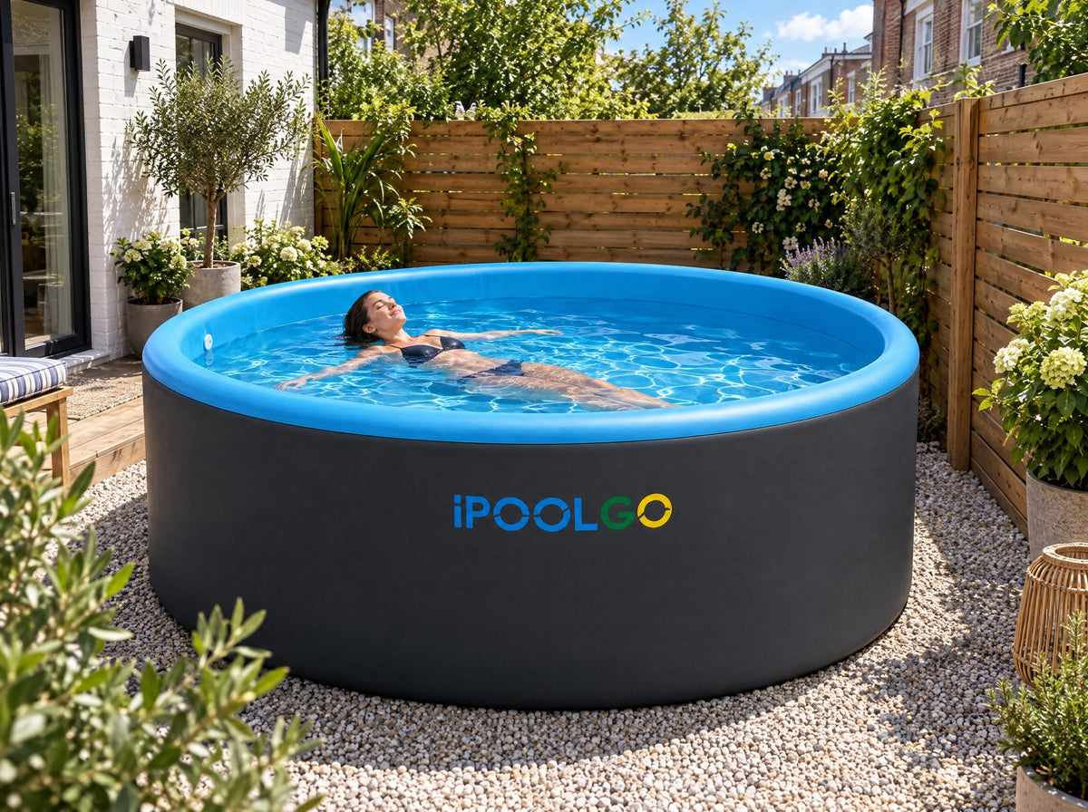 Kompakter iPoolGo Pool in einem kleinen Stadtgarten